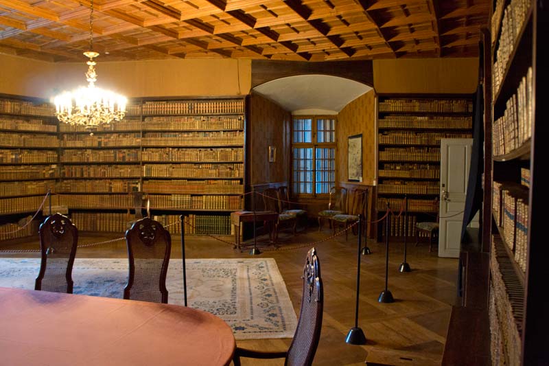 Oron Bibliothèque