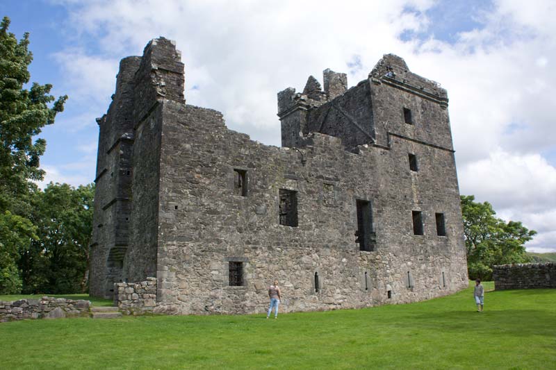 Carnassarie castle