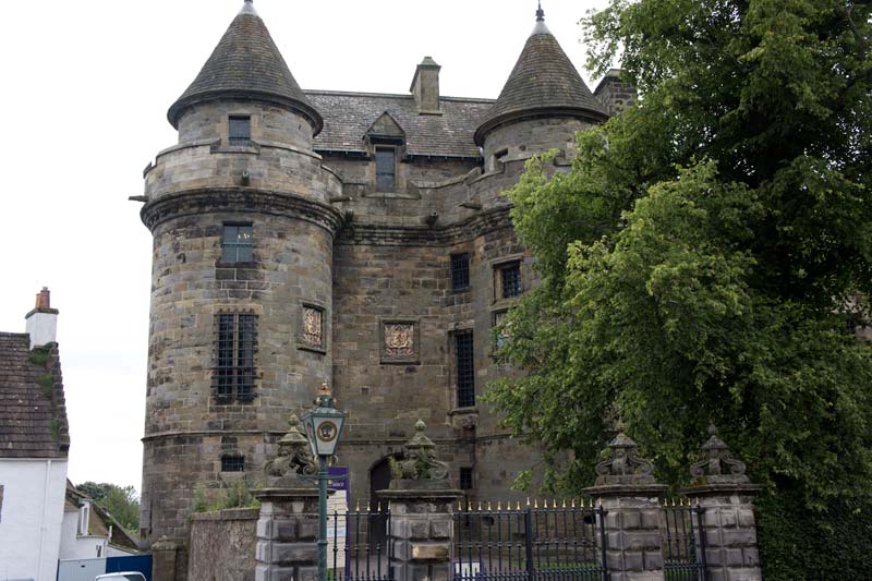 Falkland castle